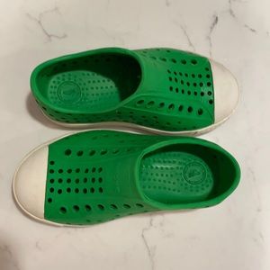 Green Native Shoes Size 8